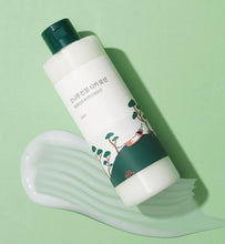 Load image into Gallery viewer, Round Lab Pine Calming Cica Lotion 250ml