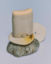 Load image into Gallery viewer, Abib Airy sunstick Smoothing bar 23g