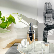 Load image into Gallery viewer, Klavuu White Pearlsation Special Divine Pearl Serum 33ml