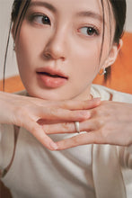 Load image into Gallery viewer, rom&nd Glasting Melting Balm Dusty On The Nude Edition