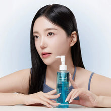 Load image into Gallery viewer, MEDICUBE Zero Pore Blackhead Deep Cleansing Oil 205ml