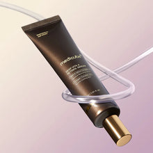 Load image into Gallery viewer, Medicube Deep Vita A Retinol Serum 30ml