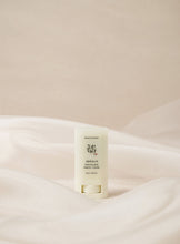 Load image into Gallery viewer, Beauty of Joseon Matte Sun Stick : Mugwort + Camilia