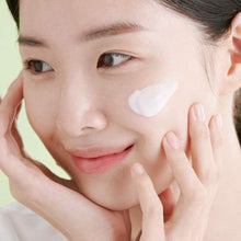 Load image into Gallery viewer, Innisfree Green Tea Seed Cream 50ml Exp 2026 03 13