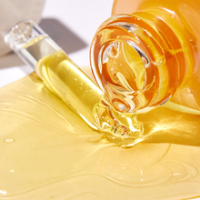 Load image into Gallery viewer, Laneige Radian-C Vitamin Spot Ampoule 10g
