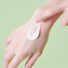 Load image into Gallery viewer, Innisfree Green Tea Seed Cream 50ml Exp 2026 03 13