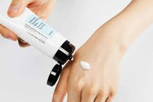 Load image into Gallery viewer, Cosrx Ultimate Nourishing Rice Overnight Spa Mask