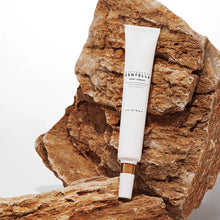 Load image into Gallery viewer, SKIN1004 Madagascar Centella Spot Cream 20ml
