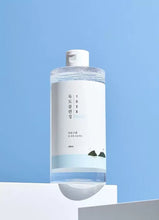 Load image into Gallery viewer, ROUND LAB 1025 Dokdo Cleansing Water 400ml