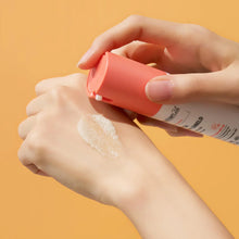 Load image into Gallery viewer, Centellian24 Madeca Derma Shield Vital Capsule Sun Essence 40ml