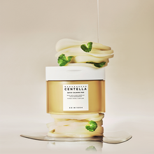 Load image into Gallery viewer, Skin1004 Madagascar Centella Quick Calming Pad 70EA