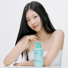 Load image into Gallery viewer, lilyeve Scalp:Turn CICA PDRN Deep Clean Shampoo 500g
