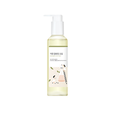 Load image into Gallery viewer, Round Lab Soybean Nourishing Cleansing Oil 200ml