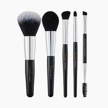 Load image into Gallery viewer, Studio17 Portable Makeup Brush Set