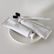 Load image into Gallery viewer, Unpa Cha Cha Whitening Toothpaste 90g + Free hetras Tooth Brush 2EA
